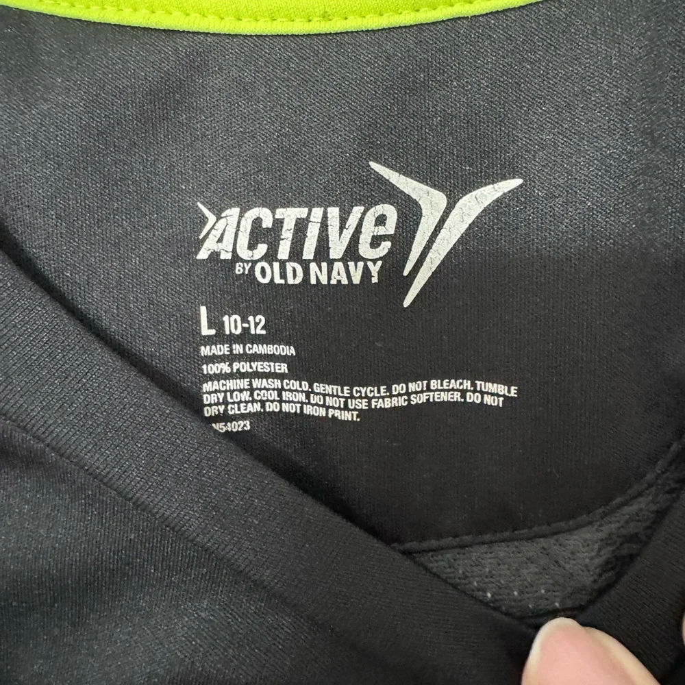 Old Navy Black Athletic Long Sleeve Shirt with Reflective Logo Boys Size L 10-12